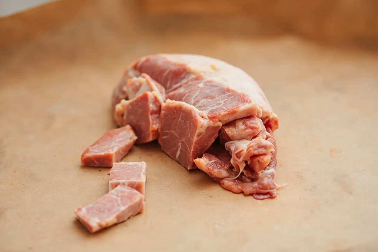 Where the boti (boneless cubed meat for skewering) lives on the source. Primarily the shoulder (the blade muscle group and arm) and the hind leg (topside/adductor and silverside/biceps femoris).