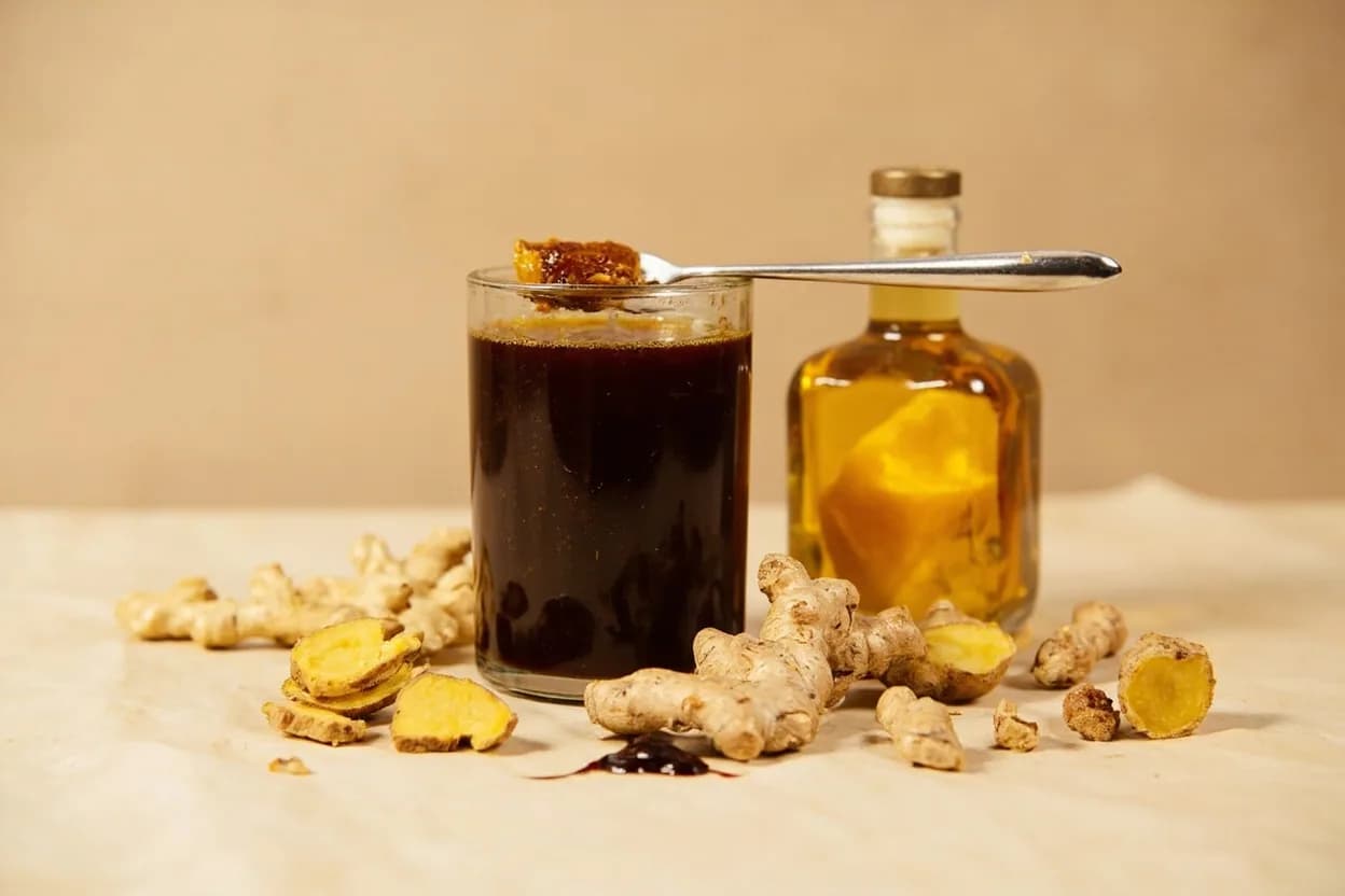 Molasses paired with Ginger (American, British) — the canonical affinity made visible. The defining partnership of American and British baking: molasses's bittersweet depth and ginger's pungent heat are essential to gingerbread, molasses cookies, parkin, and ginger cake.